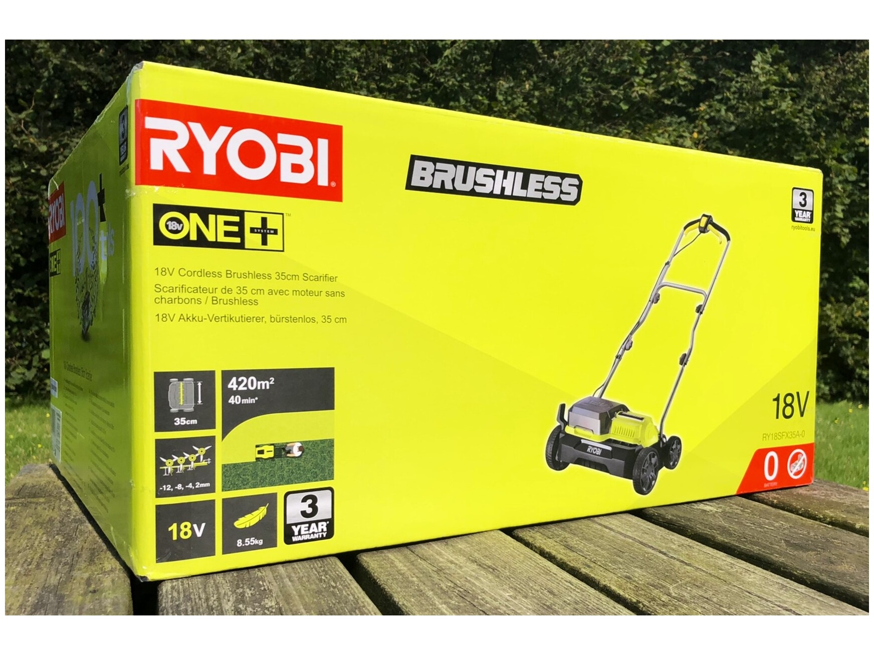 Ryobi One+ RY18SFX35A-0 Opluftningsapparat/scarifier-kombo Elektrisk 35 cm Skærebredde